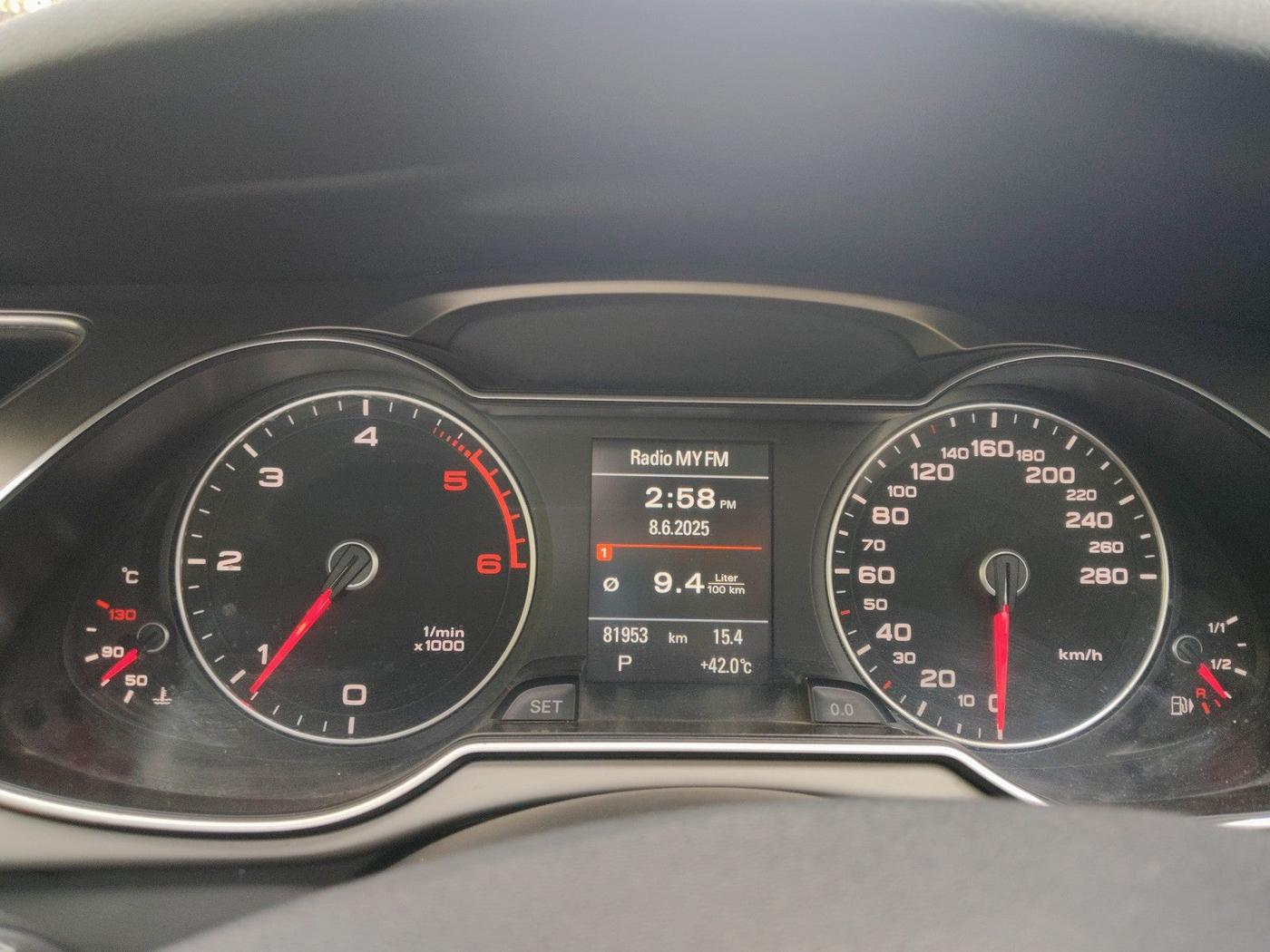 2013 Audi A4 2.0 TDI, Diesel, Automatic, 81,953 km, interior