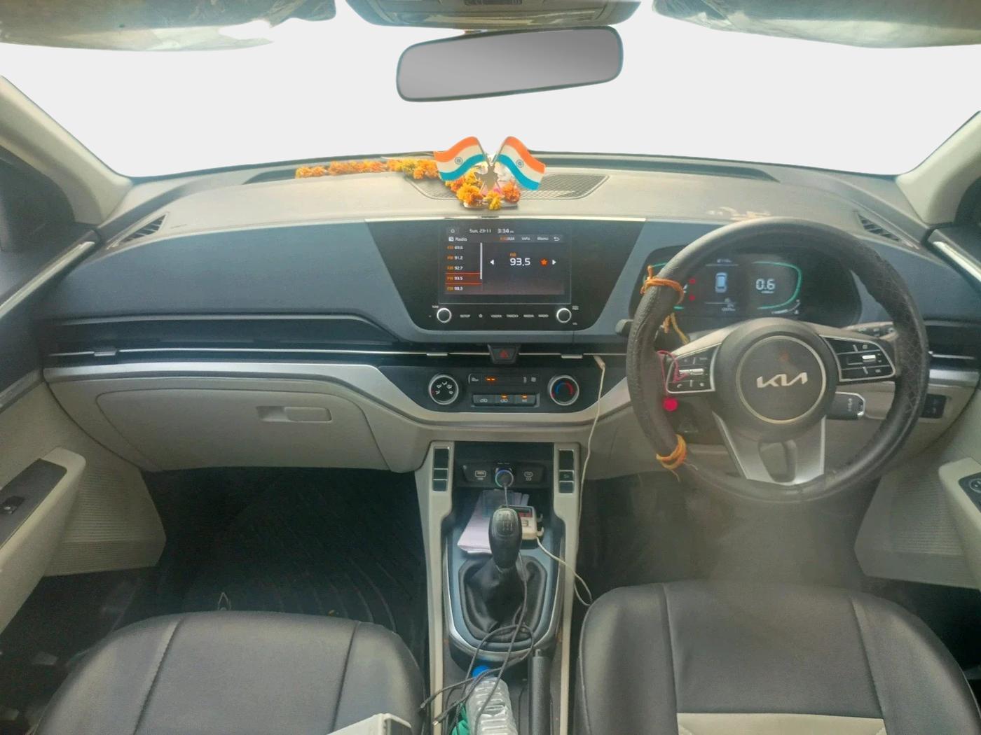 2024 KIA CARENS Premium (O) 1.5 Petrol 7 STR, Petrol, Manual, 12,073 km, interior