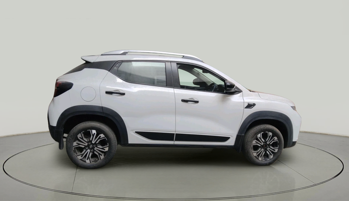 2023 Renault Kiger RXZ AMT, Petrol, Automatic, 10,056 km, exterior