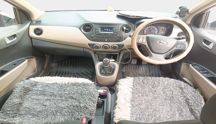 2016 Hyundai Xcent SX 1.2, Petrol, Manual, 72,386 km, interior