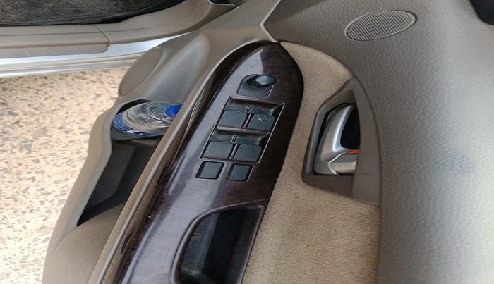 2013 Maruti SX4 ZDI, Diesel, Manual, 1,90,880 km, interior