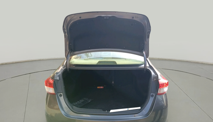 2018 Toyota YARIS V MT, Petrol, Manual, 1,12,667 km, exterior