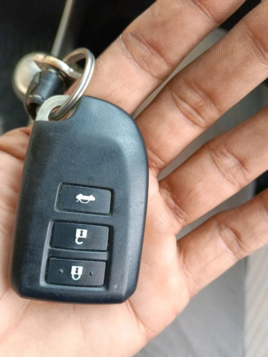 2018 Toyota YARIS V MT, Petrol, Manual, 1,12,667 km, interior