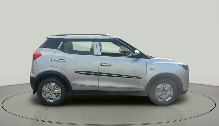 2022 Mahindra XUV300 W4 1.2 PETROL, Petrol, Manual, 69,784 km, exterior