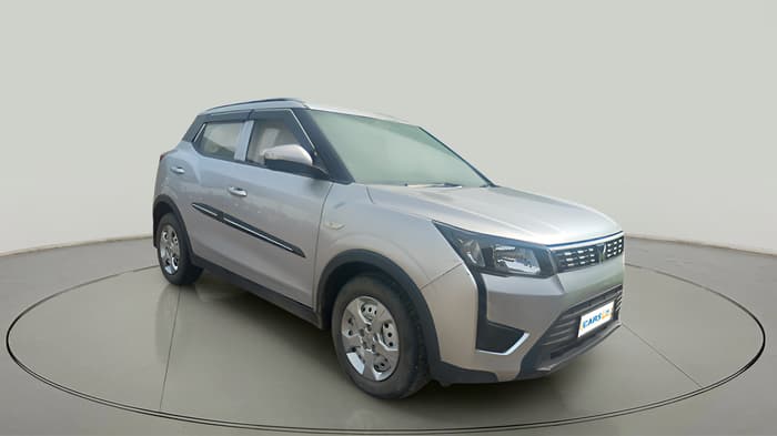 2022 Mahindra XUV300 W4 1.2 PETROL, Petrol, Manual, 70,506 km, exterior