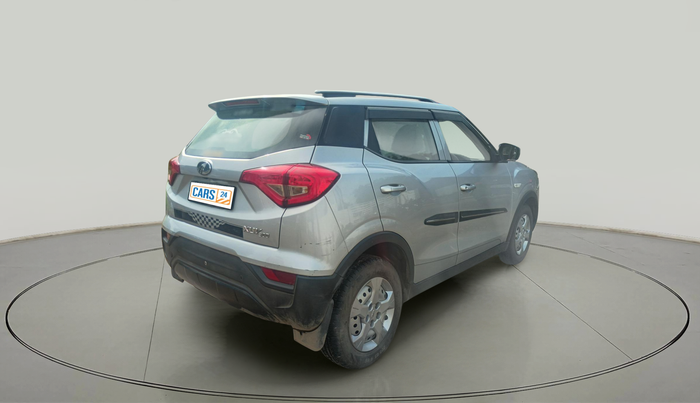 2022 Mahindra XUV300 W4 1.2 PETROL, Petrol, Manual, 69,784 km, exterior