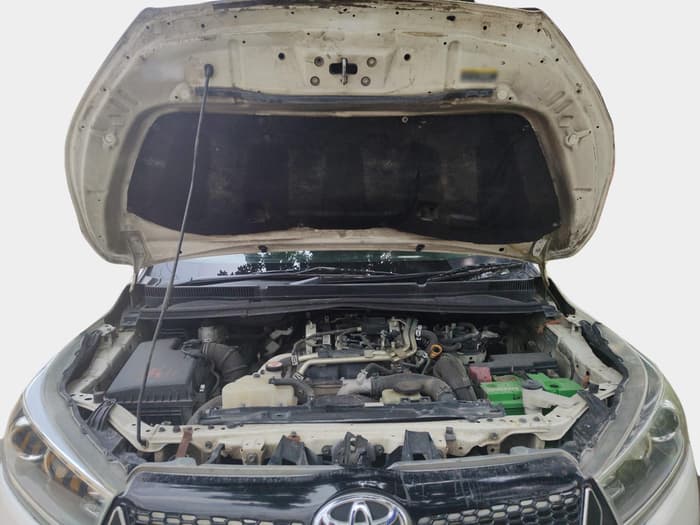 2018 Toyota Innova Crysta 2.4 VX 8 STR, Diesel, Manual, 98,500 km, exterior