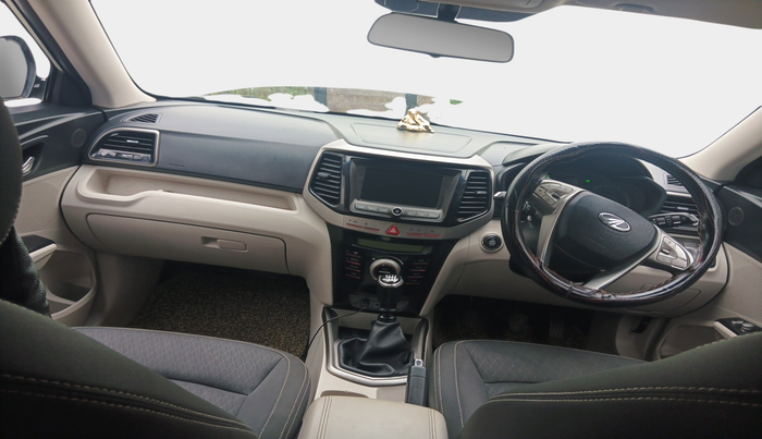 2019 Mahindra XUV300 W8 1.5 DIESEL, Diesel, Manual, 1,48,437 km, interior