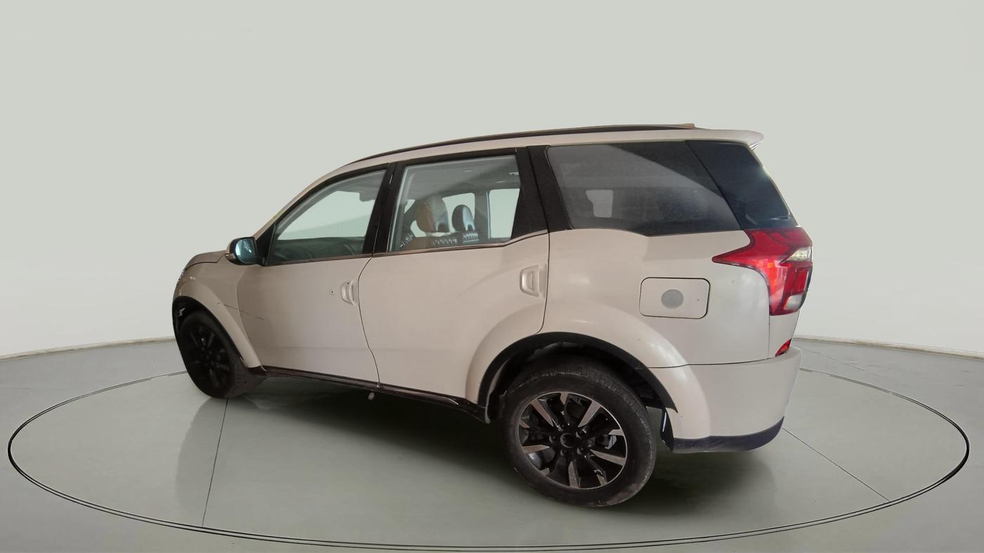 2019 Mahindra XUV500 W11, Diesel, Manual, 1,65,632 km, exterior