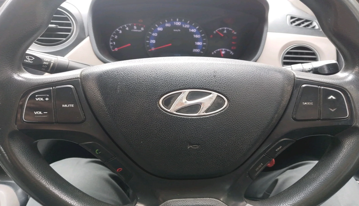 2014 Hyundai Xcent S 1.1 CRDI, Diesel, Manual, 1,57,335 km, interior