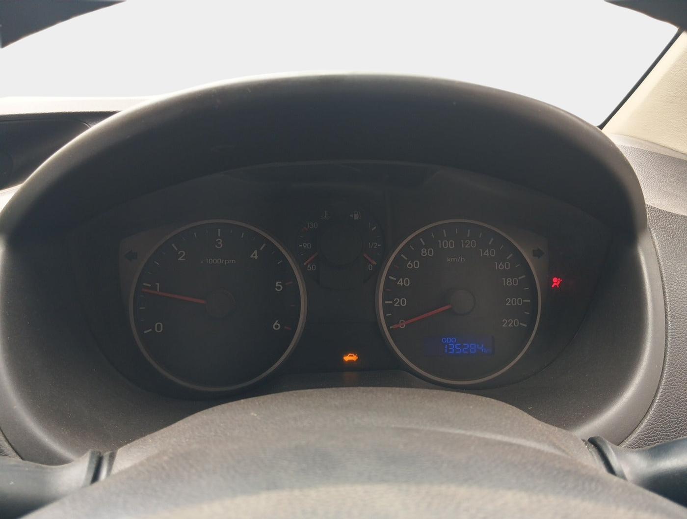 2013 Hyundai i20 SPORTZ 1.4 CRDI, Diesel, Manual, 1,35,801 km, interior