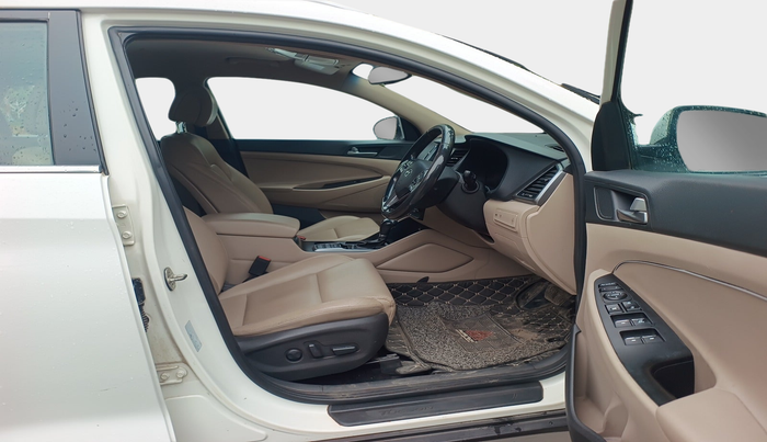 2018 Hyundai Tucson GLS 2WD AT DIESEL, Diesel, Automatic, 1,26,000 km, interior