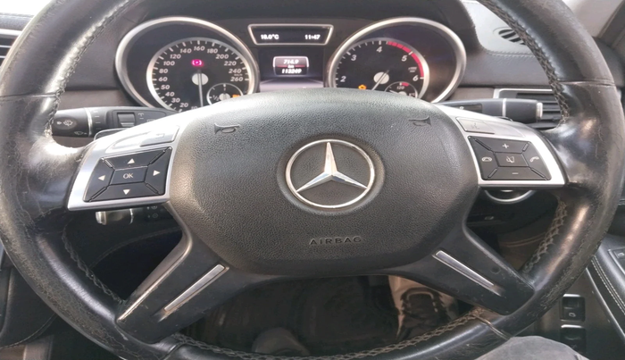 2013 Mercedes Benz GL Class 350 CDI 4Matic, Diesel, Automatic, 1,13,249 km, interior