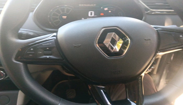 2022 Renault TRIBER RXT, Petrol, Manual, 55,071 km, interior