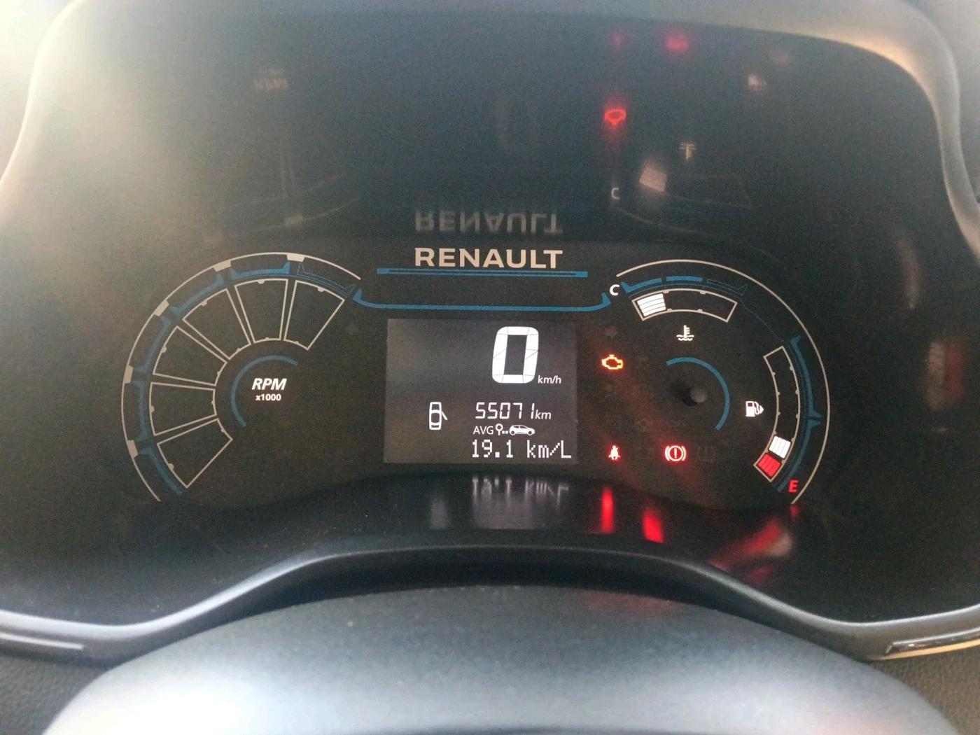 2022 Renault TRIBER RXT, Petrol, Manual, 55,071 km, interior