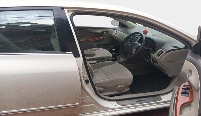 2011 Toyota Corolla Altis G PETROL, Petrol, Manual, 94,703 km, interior