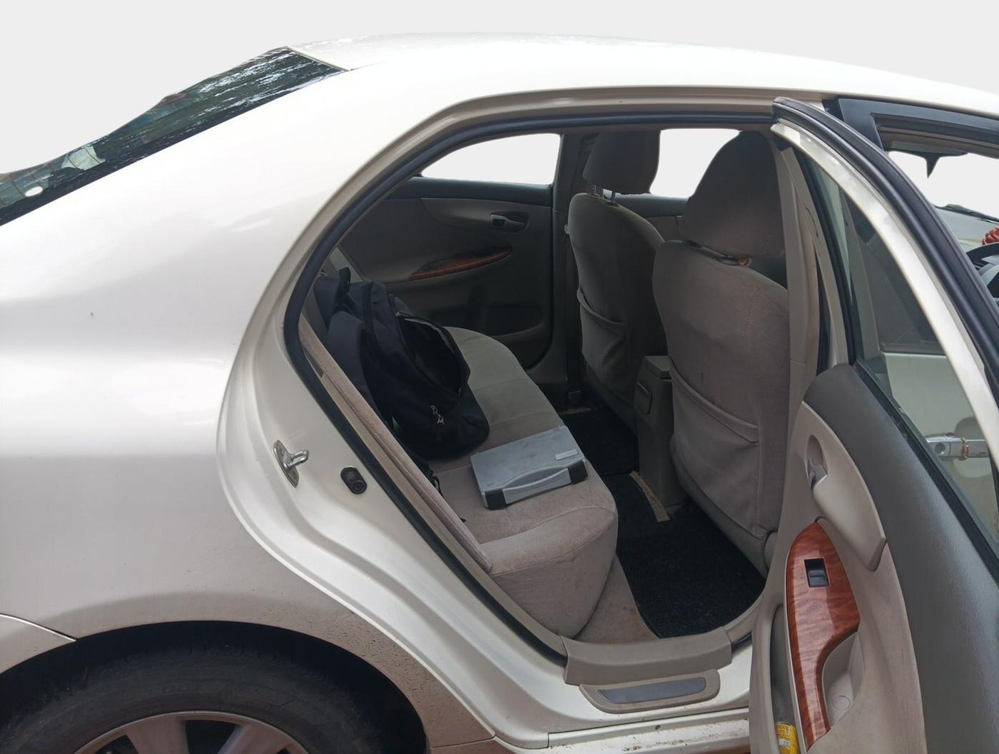 2011 Toyota Corolla Altis G PETROL, Petrol, Manual, 94,703 km, interior