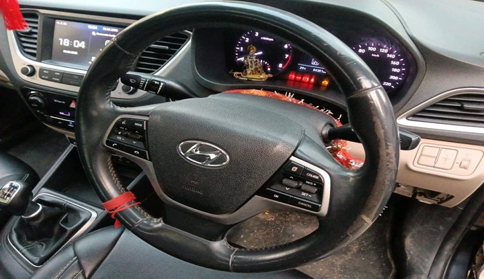 2018 Hyundai Verna 1.6 VTVT SX O, Petrol, Manual, 84,351 km, interior