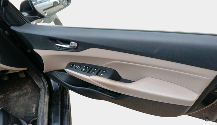 2018 Hyundai Verna 1.6 VTVT SX O, Petrol, Manual, 84,351 km, interior