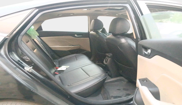 2018 Hyundai Verna 1.6 VTVT SX O, Petrol, Manual, 84,351 km, interior