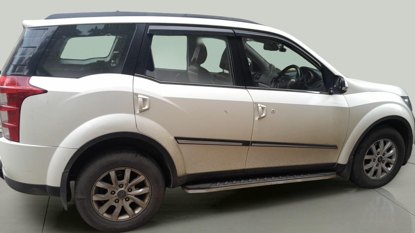 2017 Mahindra XUV500 W10, Diesel, Manual, 70,582 km, exterior
