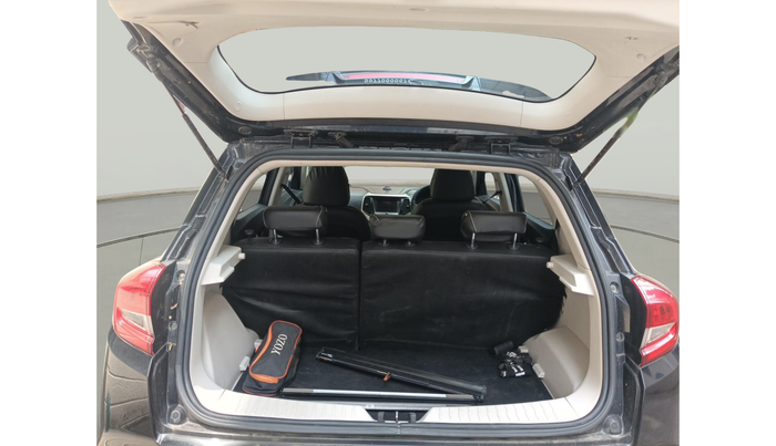 2019 Mahindra XUV300 W8 1.5 DIESEL, Diesel, Manual, 47,960 km, exterior