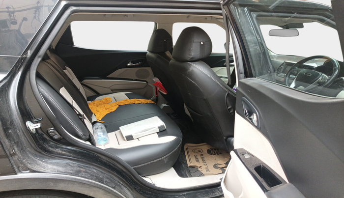 2019 Mahindra XUV300 W8 1.5 DIESEL, Diesel, Manual, 47,960 km, interior