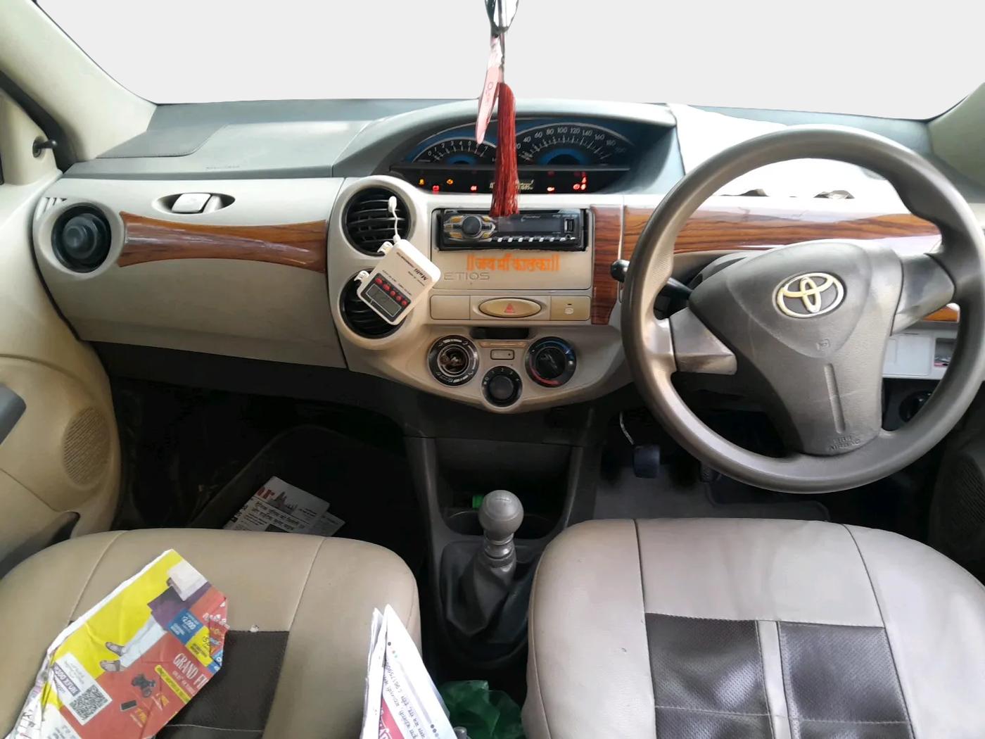 2014 Toyota Etios GD, Diesel, Manual, 1,31,686 km, interior