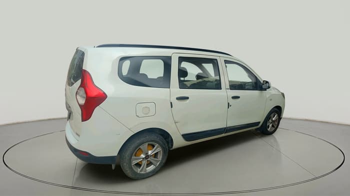 2017 Renault Lodgy 85 PS RXE 8 STR, Diesel, Manual, 1,43,821 km, exterior