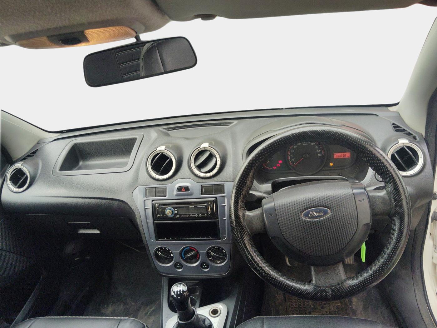 2013 Ford Figo EXI 1.4 DIESEL, Diesel, Manual, 88,840 km, interior