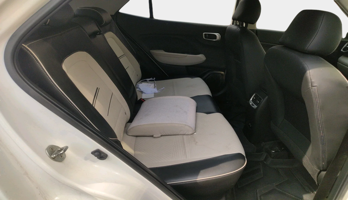 2022 Hyundai VENUE SX (O) 1.5 CRDI, Diesel, Manual, 61,246 km, interior