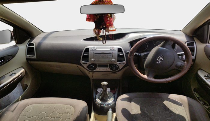 2010 Hyundai i20 MAGNA 1.2, Petrol, Manual, 1,31,000 km, interior