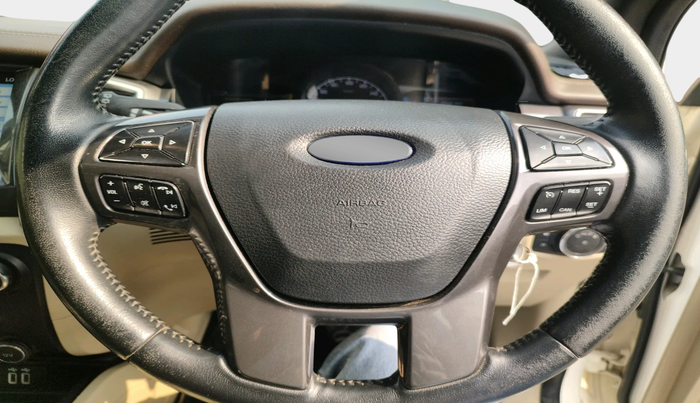 2017 Ford Endeavour TITANIUM 3.2 4X4 AT, Diesel, Automatic, 77,248 km, interior