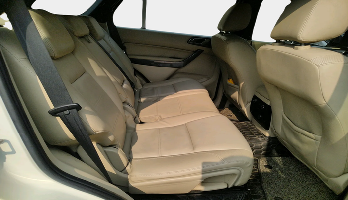 2017 Ford Endeavour TITANIUM 3.2 4X4 AT, Diesel, Automatic, 77,248 km, interior