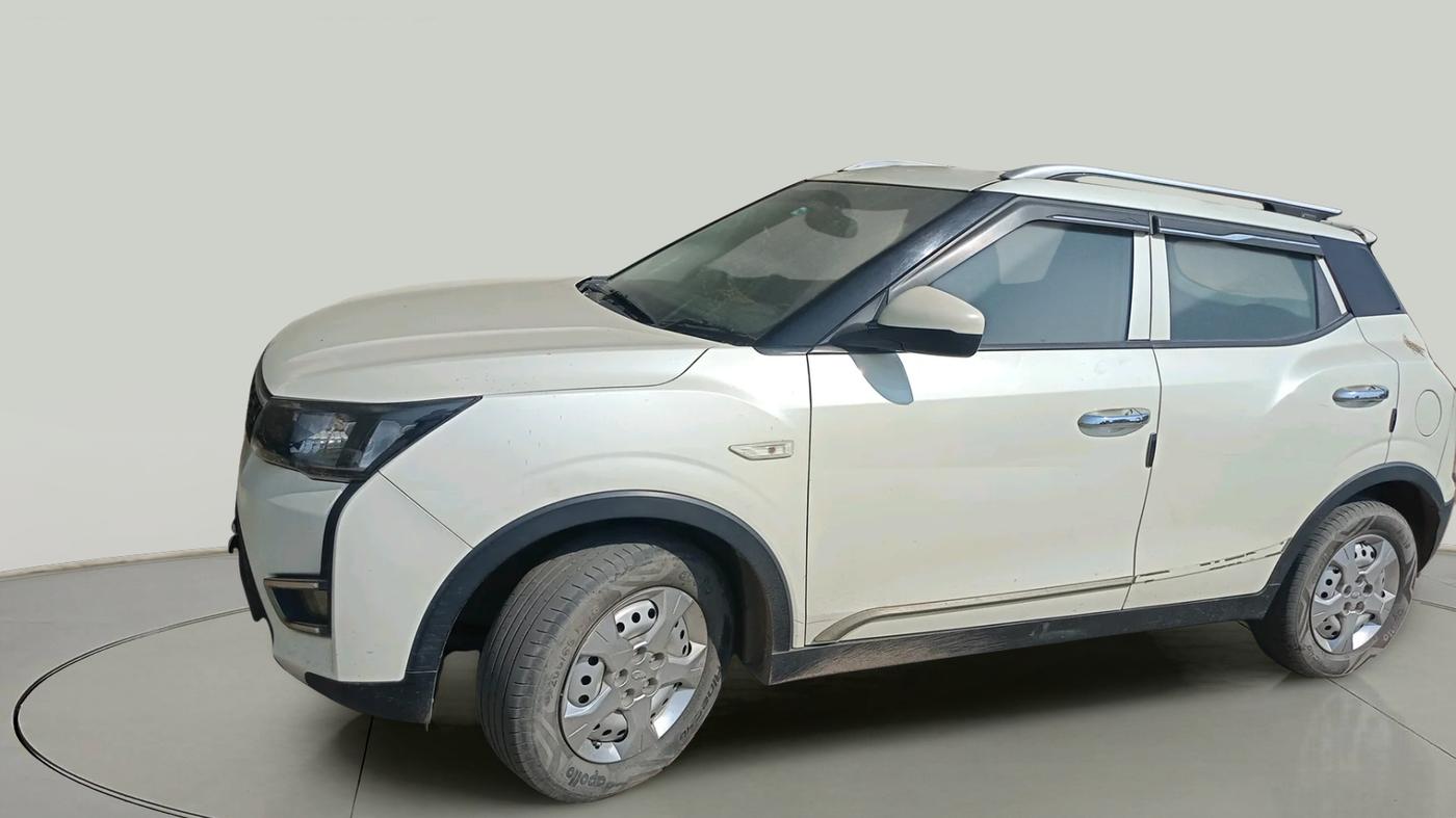 2021 Mahindra XUV300 W4 1.5 DIESEL, Diesel, Manual, 10,10,477 km, exterior