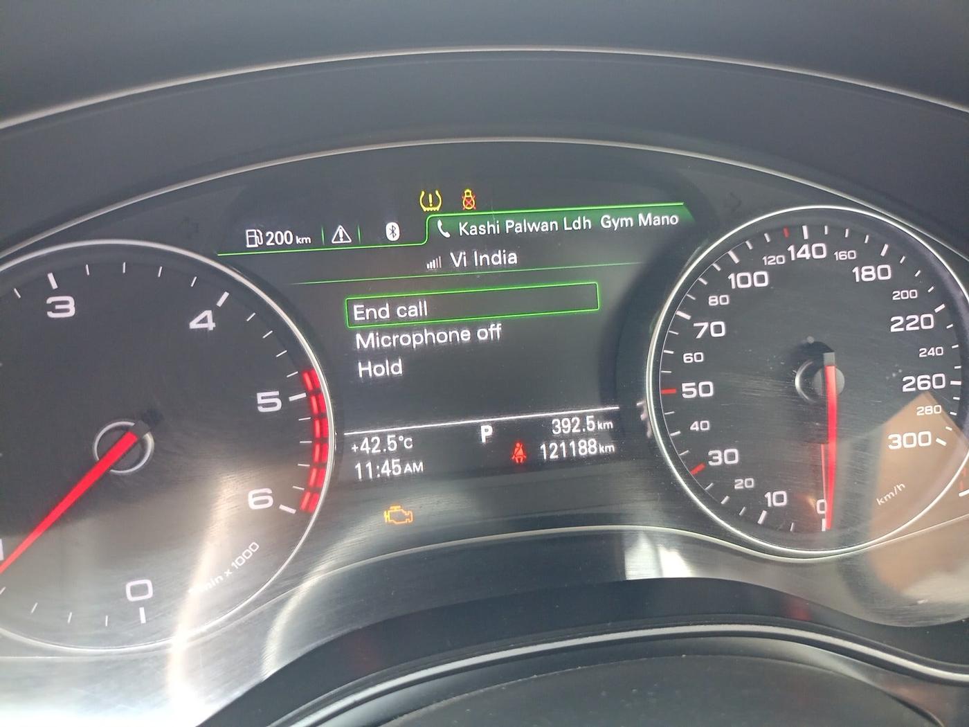 2011 Audi A6 2.0 TDI, Diesel, Automatic, 1,21,200 km, interior