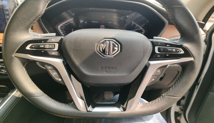 2023 MG GLOSTER SAVVY 2.0 TURBO 6 STR 2WD, Diesel, Automatic, 58,900 km, interior