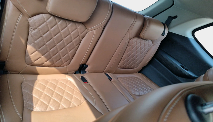 2023 MG GLOSTER SAVVY 2.0 TURBO 6 STR 2WD, Diesel, Automatic, 58,900 km, interior