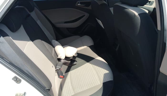2018 Hyundai Elite i20 ASTA 1.4 CRDI (O), Diesel, Manual, 1,06,652 km, interior