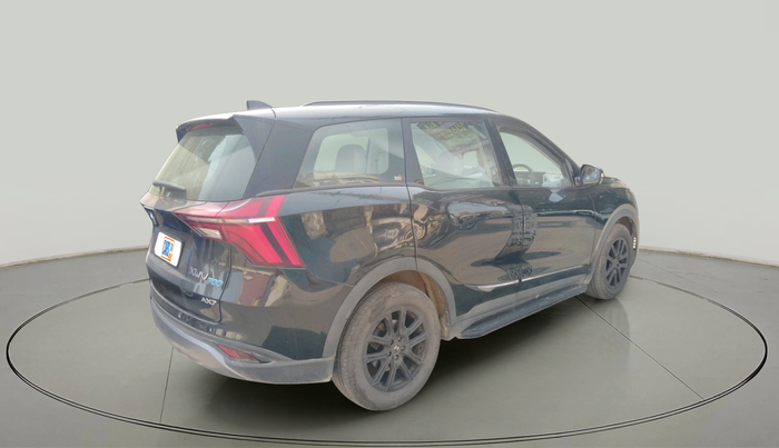 2024 Mahindra XUV700 AX 7 P AT 7 STR, Petrol, Automatic, 23,309 km, exterior