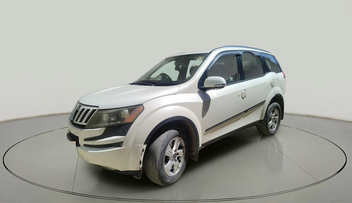 2012 Mahindra XUV500 W8, Diesel, Manual, 2,09,985 km, exterior
