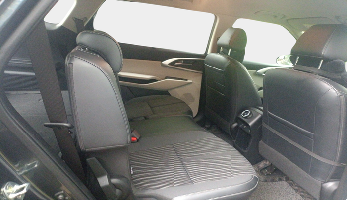 2022 KIA CARENS PRESTIGE PLUS 1.5 DIESEL 7 STR, Diesel, Manual, 31,735 km, interior