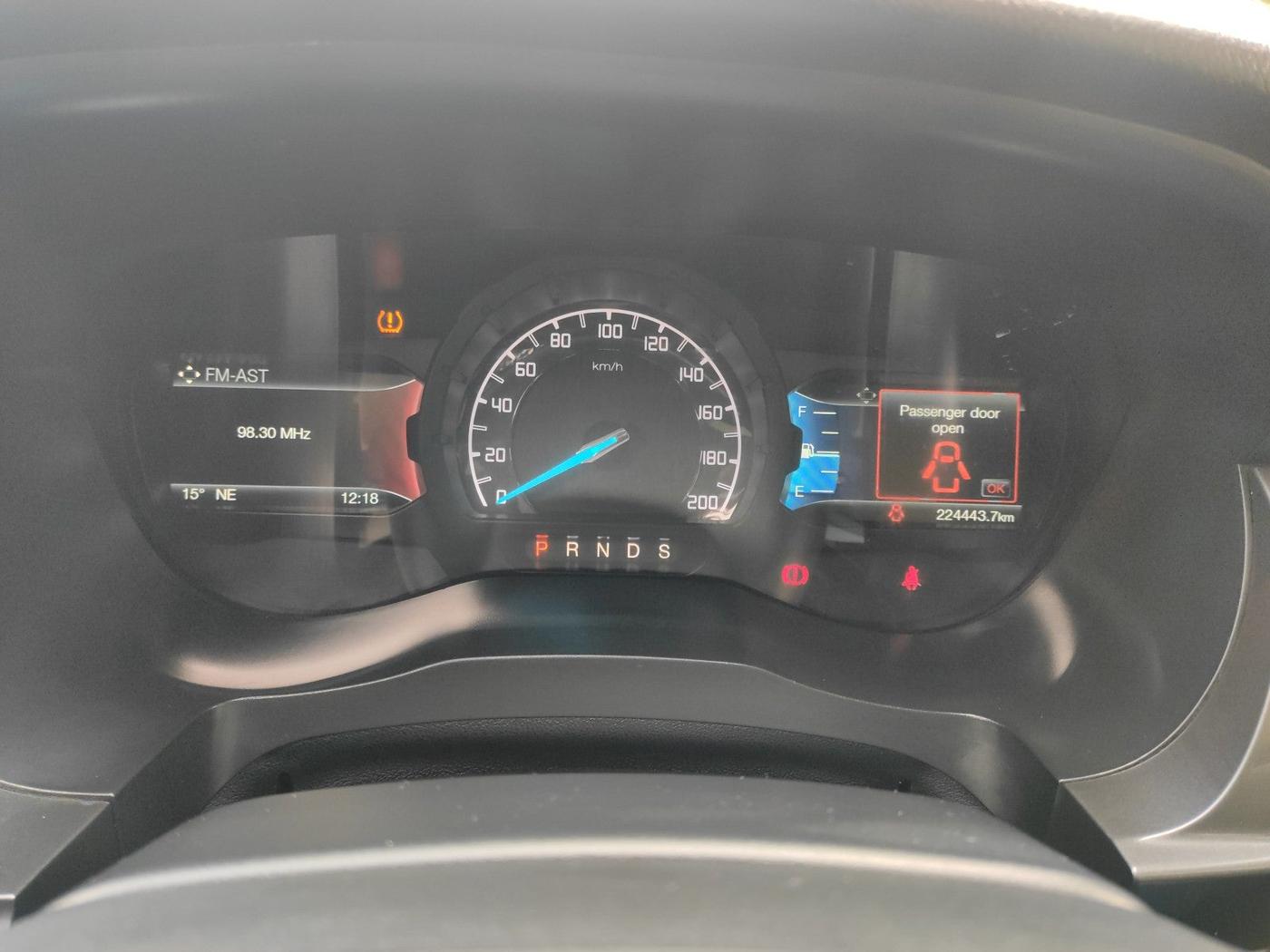 2018 Ford Endeavour TITANIUM 3.2 4X4 AT, Diesel, Automatic, 2,24,443 km, interior