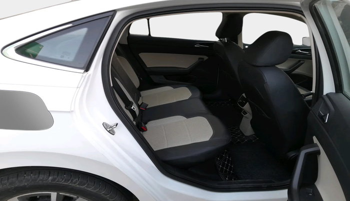 2023 Skoda SLAVIA STYLE 1.5L TSI DSG, Petrol, Automatic, 28,162 km, interior