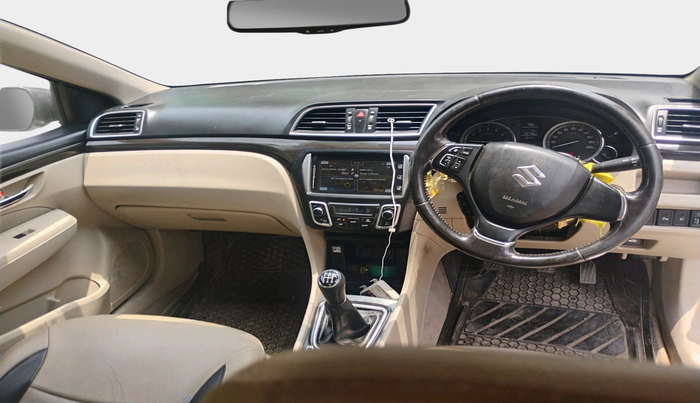 2016 Maruti Ciaz ZXI+, Petrol, Manual, 94,000 km, interior