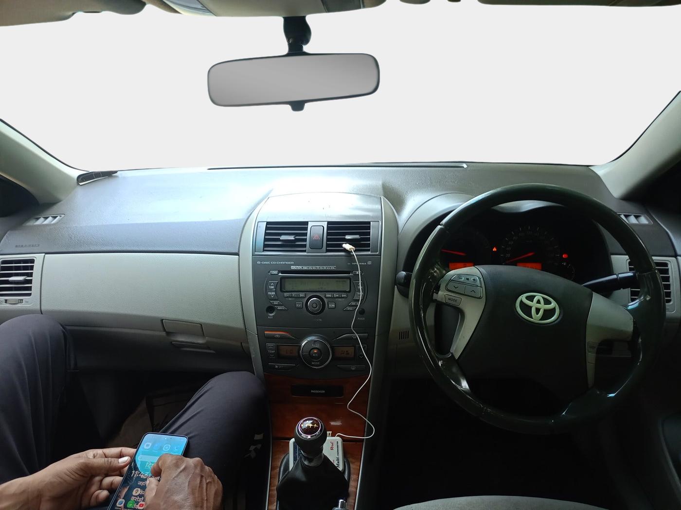 2011 Toyota Corolla Altis G DIESEL, Diesel, Manual, 1,34,778 km, interior