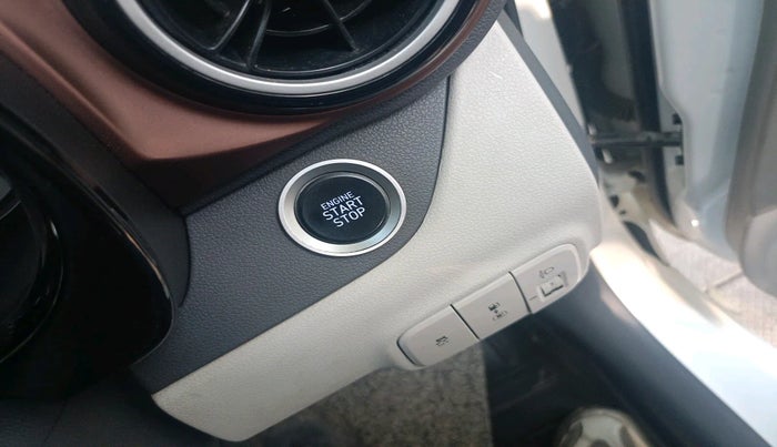 2023 Hyundai AURA SX 1.2 CNG, Petrol, Manual, 1,29,526 km, interior