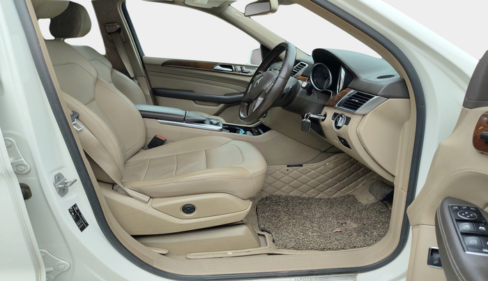 2014 Mercedes Benz Ml Class 350 CDI, Diesel, Automatic, 1,11,260 km, interior