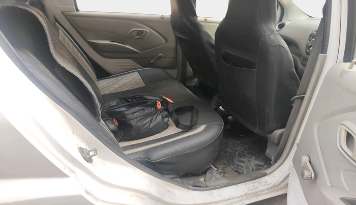 2017 Datsun Redi Go T (O), Petrol, Manual, 61,594 km, interior