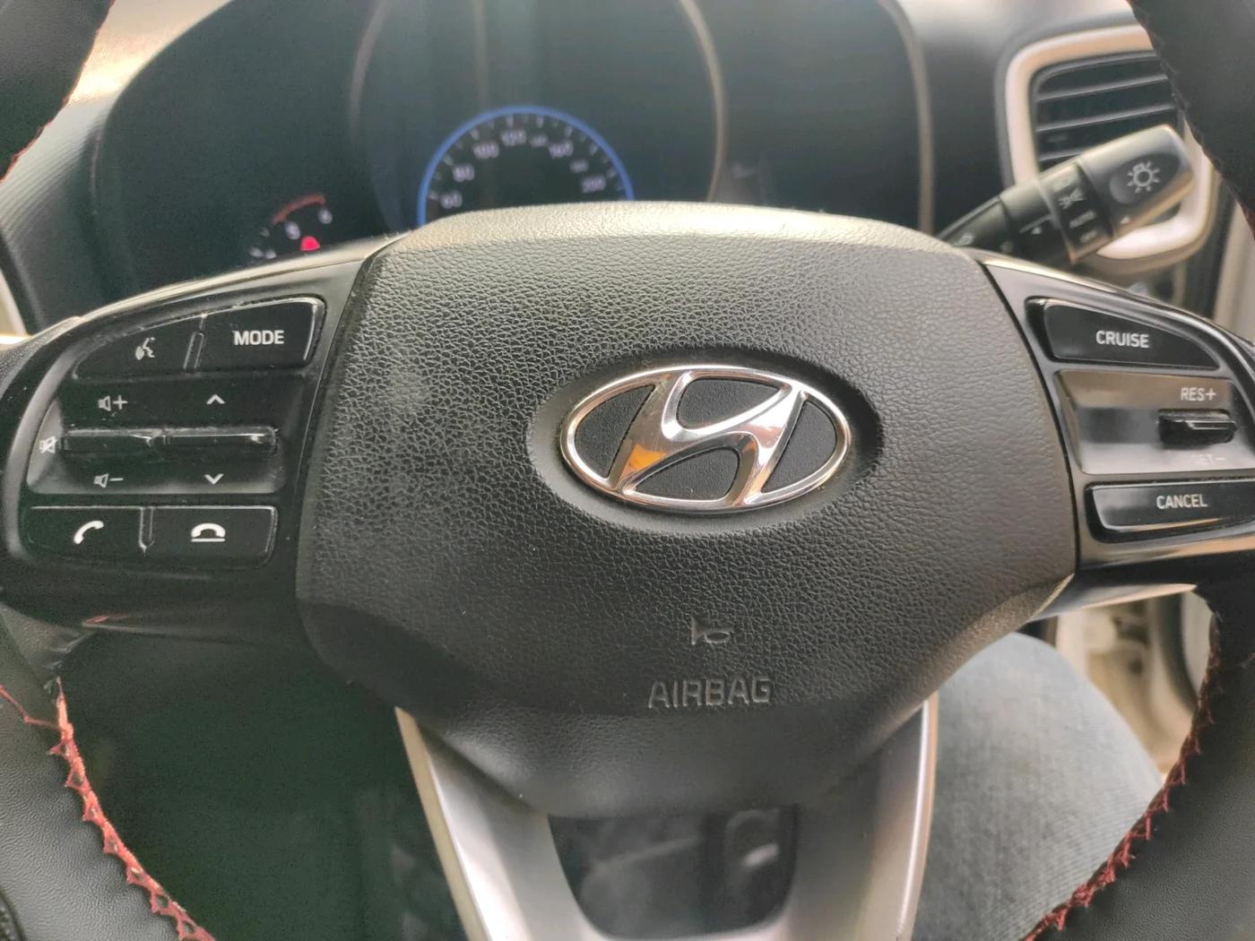 2020 Hyundai VENUE SX 1.5 CRDI, Diesel, Manual, 95,781 km, interior